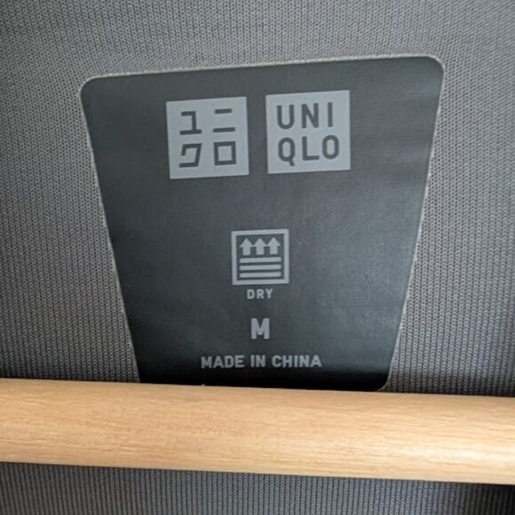 Uniqlo Washable 3D Knit Hoodie - Picture 2 of 3